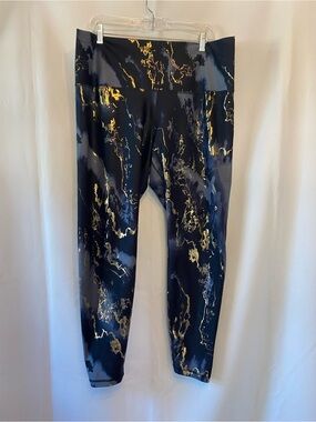 Old Navy Plus Size Black Athletic Leggings with Metallic Gold Marble Detail 2X